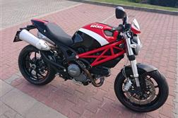 <span>Ducati</span> Monster 796