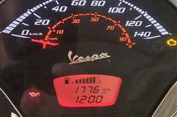 <span>Piaggio</span> Vespa GTS 125 75TH ANNIVERSARY 